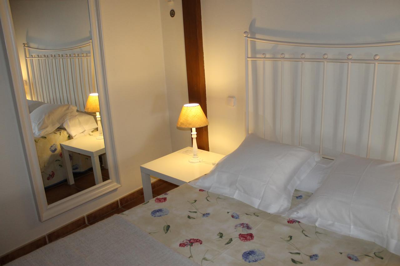 Hostal Rural Luna Y Hostal Rural Lunaposada Candeleda Esterno foto