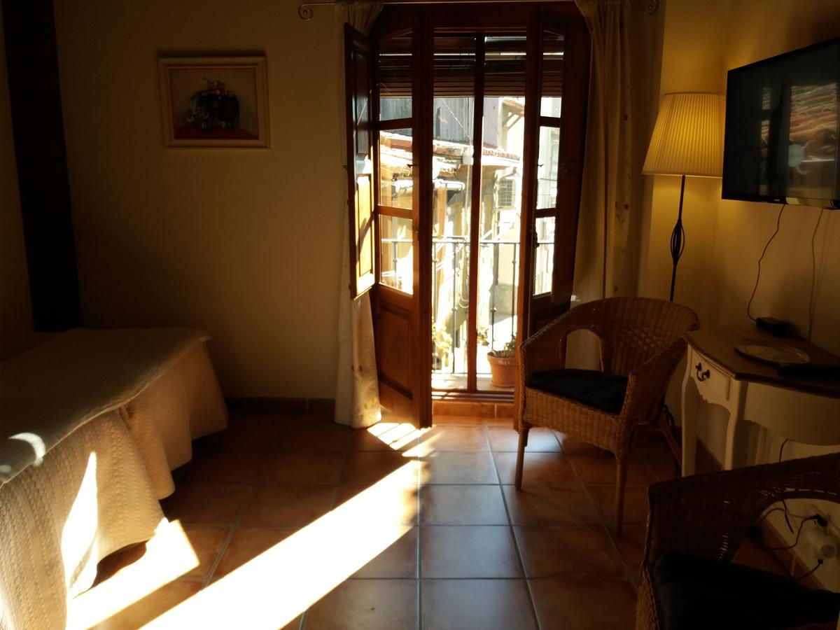 Hostal Rural Luna Y Hostal Rural Lunaposada Candeleda Esterno foto