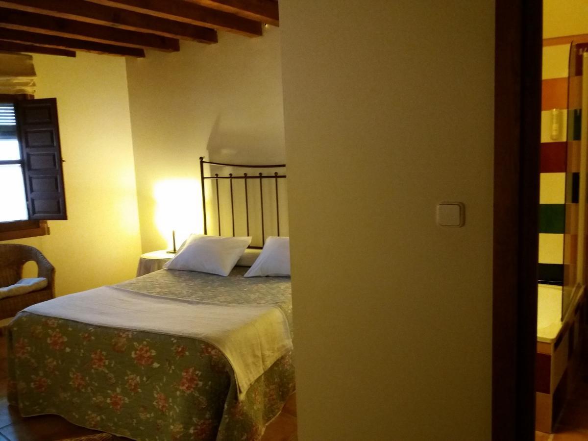 Hostal Rural Luna Y Hostal Rural Lunaposada Candeleda Esterno foto