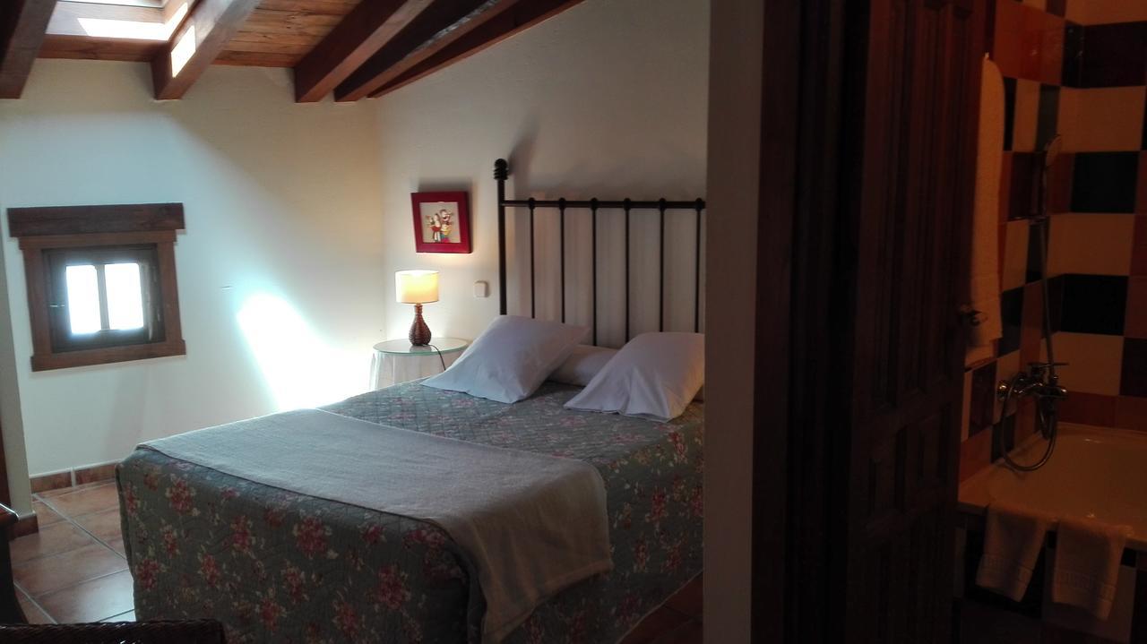 Hostal Rural Luna Y Hostal Rural Lunaposada Candeleda Esterno foto